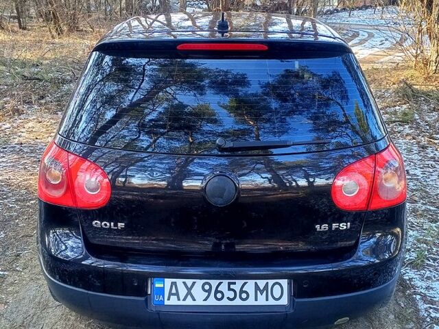 Черный Фольксваген Гольф, объемом двигателя 1.6 л и пробегом 220 тыс. км за 5500 $, фото 3 на Automoto.ua