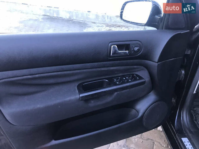 Черный Фольксваген Гольф, объемом двигателя 1.4 л и пробегом 177 тыс. км за 4486 $, фото 3 на Automoto.ua