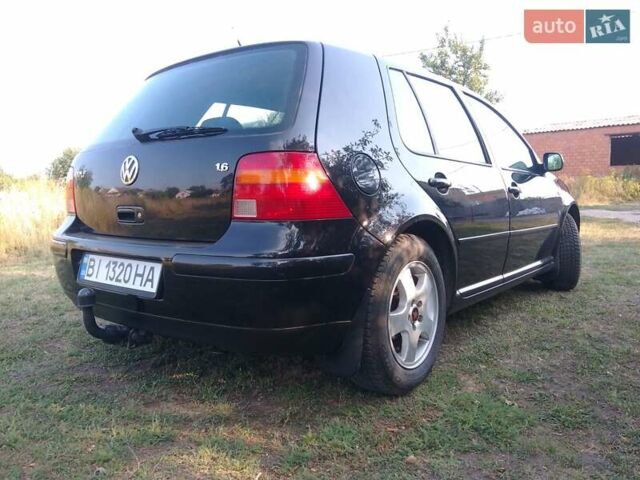 Черный Фольксваген Гольф, объемом двигателя 1.6 л и пробегом 210 тыс. км за 4300 $, фото 8 на Automoto.ua