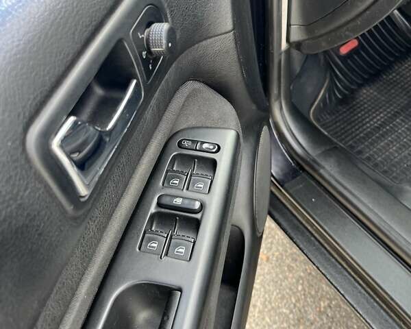 Чорний Фольксваген Гольф, об'ємом двигуна 1.4 л та пробігом 193 тис. км за 4700 $, фото 16 на Automoto.ua