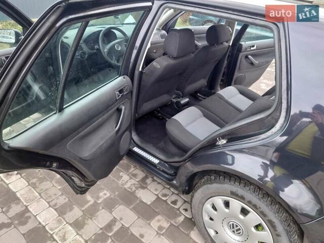 Черный Фольксваген Гольф, объемом двигателя 1.6 л и пробегом 259 тыс. км за 4700 $, фото 10 на Automoto.ua