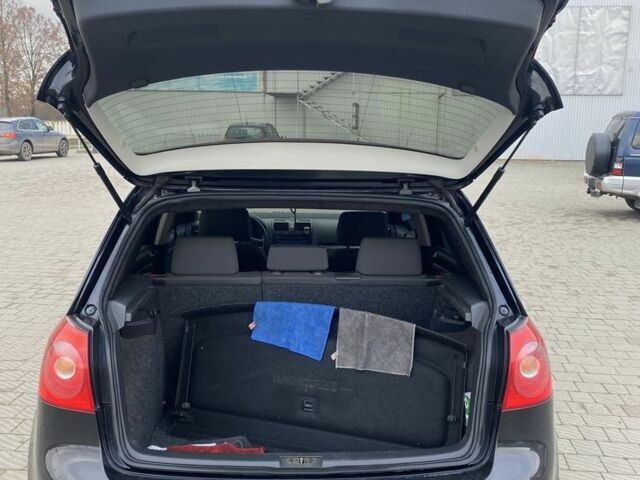 Черный Фольксваген Гольф, объемом двигателя 2 л и пробегом 251 тыс. км за 4500 $, фото 8 на Automoto.ua