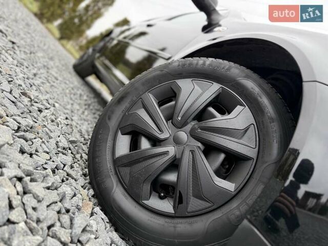 Черный Фольксваген Гольф, объемом двигателя 0 л и пробегом 187 тыс. км за 4790 $, фото 10 на Automoto.ua