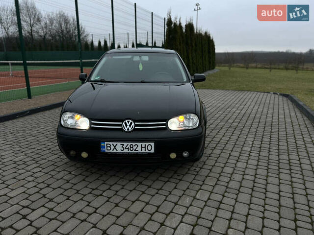 Черный Фольксваген Гольф, объемом двигателя 1.39 л и пробегом 262 тыс. км за 3800 $, фото 14 на Automoto.ua