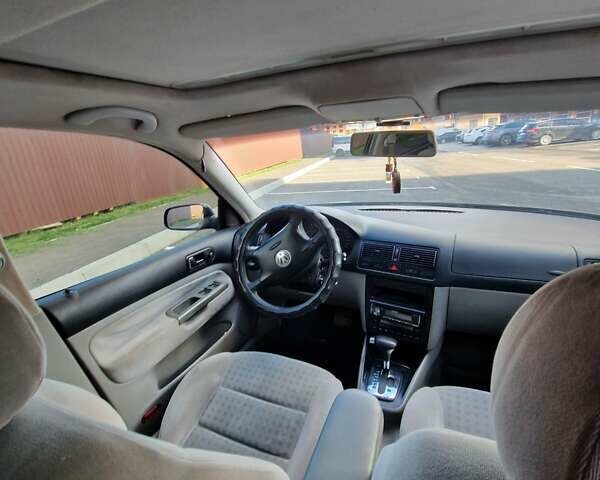 Черный Фольксваген Гольф, объемом двигателя 1.9 л и пробегом 390 тыс. км за 4500 $, фото 2 на Automoto.ua