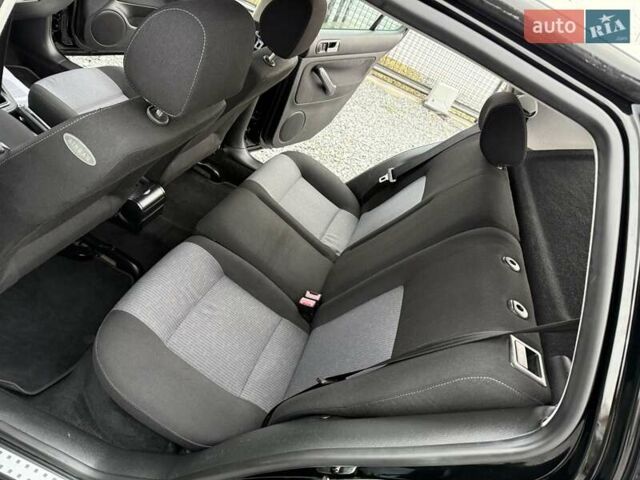 Черный Фольксваген Гольф, объемом двигателя 0 л и пробегом 187 тыс. км за 4790 $, фото 65 на Automoto.ua