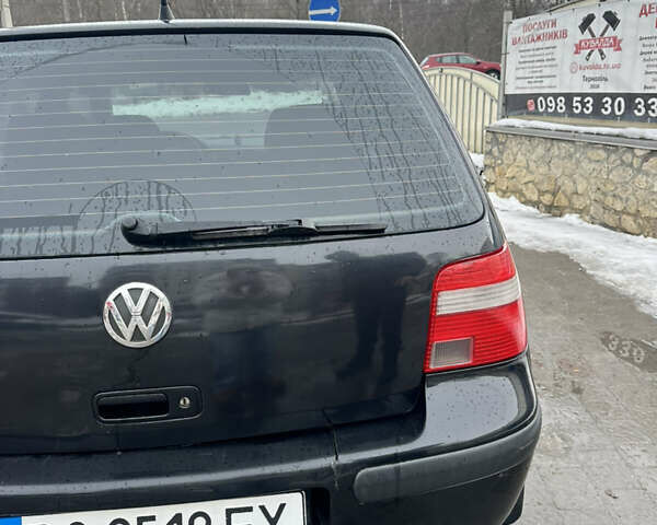 Черный Фольксваген Гольф, объемом двигателя 1.6 л и пробегом 231 тыс. км за 5200 $, фото 4 на Automoto.ua