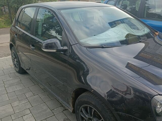 Фольксваген Гольф 2003 в Межгорье на Automoto.ua Черный Фольксваген Гольф, объемом двигателя 1.4 л и пробегом 192 тыс. км за 5700 $, фото 4 на Automoto.ua