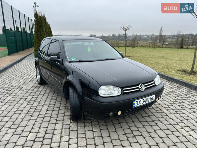 Черный Фольксваген Гольф, объемом двигателя 1.39 л и пробегом 262 тыс. км за 3800 $, фото 13 на Automoto.ua