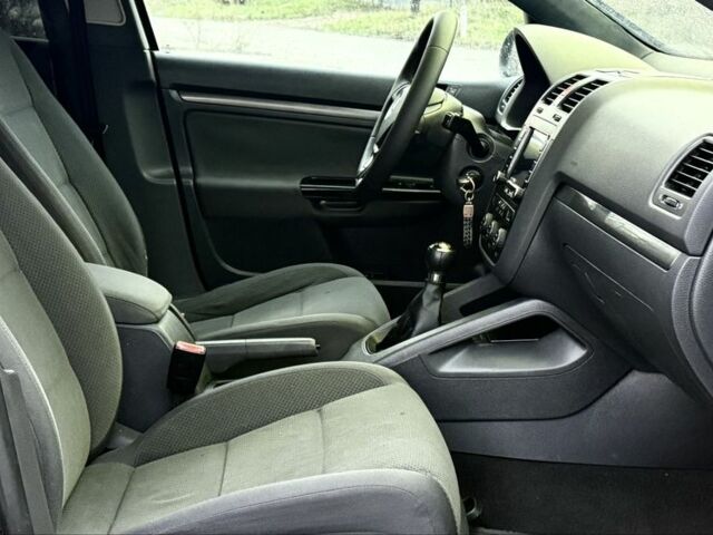 Черный Фольксваген Гольф, объемом двигателя 2 л и пробегом 320 тыс. км за 4700 $, фото 8 на Automoto.ua