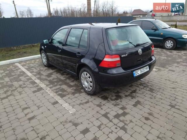 Черный Фольксваген Гольф, объемом двигателя 1.6 л и пробегом 259 тыс. км за 4700 $, фото 4 на Automoto.ua