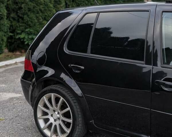 Черный Фольксваген Гольф, объемом двигателя 1.6 л и пробегом 221 тыс. км за 4600 $, фото 5 на Automoto.ua