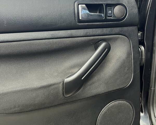 Чорний Фольксваген Гольф, об'ємом двигуна 1.4 л та пробігом 193 тис. км за 4700 $, фото 21 на Automoto.ua