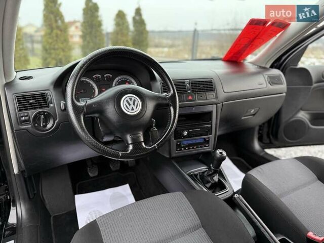Черный Фольксваген Гольф, объемом двигателя 0 л и пробегом 187 тыс. км за 4790 $, фото 63 на Automoto.ua