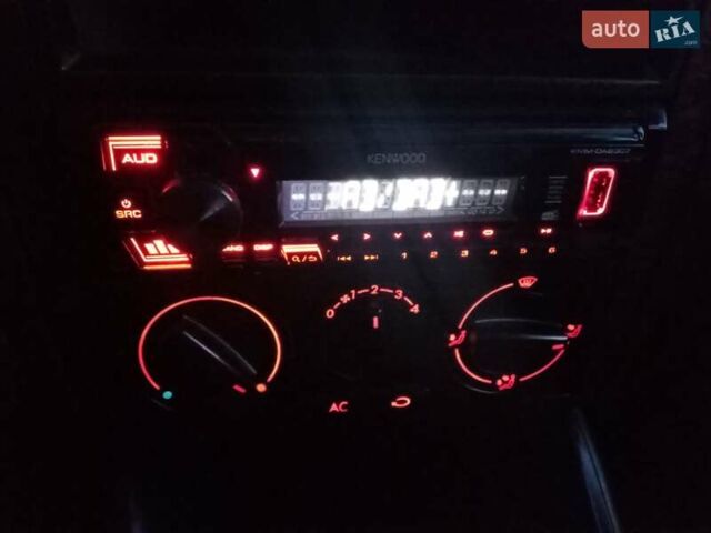 Черный Фольксваген Гольф, объемом двигателя 1.4 л и пробегом 172 тыс. км за 4199 $, фото 34 на Automoto.ua