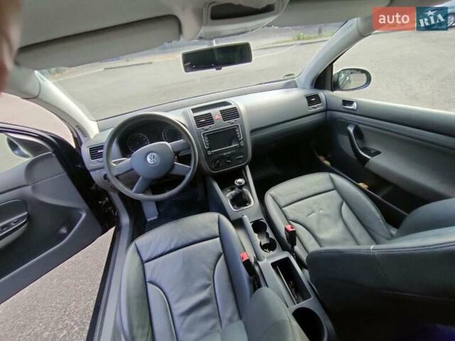 Черный Фольксваген Гольф, объемом двигателя 1.4 л и пробегом 277 тыс. км за 4800 $, фото 16 на Automoto.ua