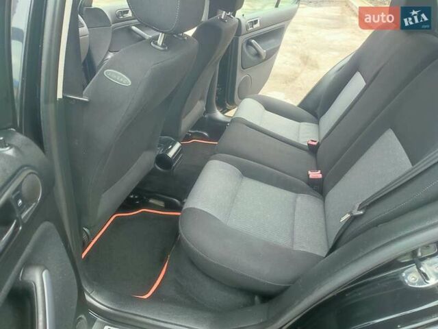 Черный Фольксваген Гольф, объемом двигателя 0 л и пробегом 272 тыс. км за 5100 $, фото 28 на Automoto.ua