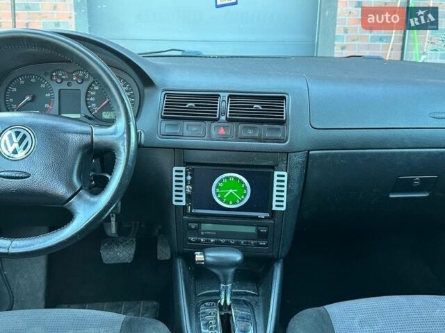 Чорний Фольксваген Гольф, об'ємом двигуна 1.6 л та пробігом 225 тис. км за 4950 $, фото 15 на Automoto.ua