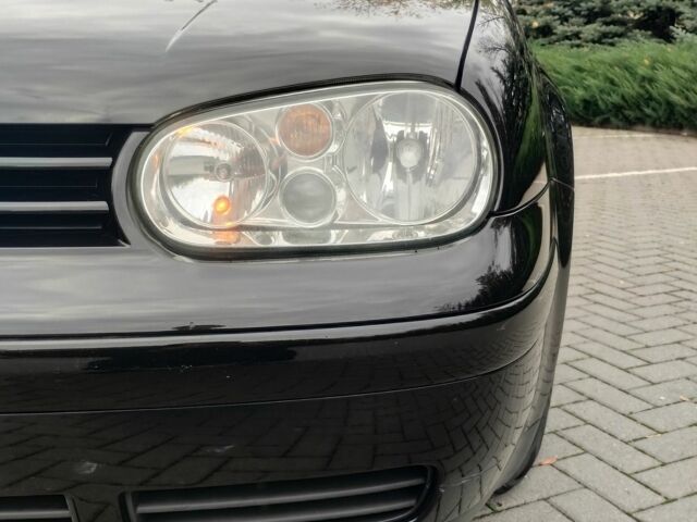 Черный Фольксваген Гольф, объемом двигателя 1.6 л и пробегом 213 тыс. км за 5300 $, фото 8 на Automoto.ua