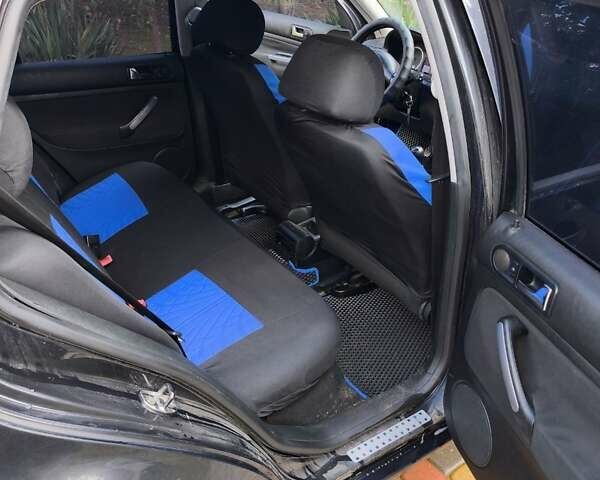 Фольксваген Гольф 2003 у Рівному на Automoto.ua Чорний Фольксваген Гольф, об'ємом двигуна 1.39 л та пробігом 341 тис. км за 4000 $, фото 6 на Automoto.ua