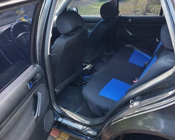 Фольксваген Гольф 2003 у Рівному на Automoto.ua Чорний Фольксваген Гольф, об'ємом двигуна 1.39 л та пробігом 341 тис. км за 4000 $, фото 17 на Automoto.ua