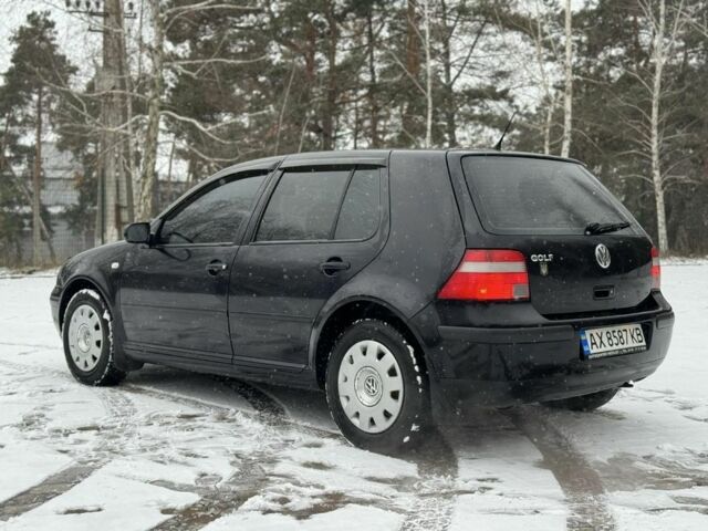 Черный Фольксваген Гольф, объемом двигателя 1.4 л и пробегом 300 тыс. км за 5500 $, фото 2 на Automoto.ua