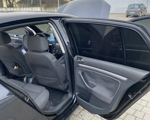 Чорний Фольксваген Гольф, об'ємом двигуна 1.9 л та пробігом 251 тис. км за 4500 $, фото 16 на Automoto.ua