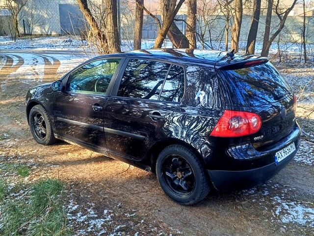 Черный Фольксваген Гольф, объемом двигателя 1.6 л и пробегом 220 тыс. км за 5500 $, фото 1 на Automoto.ua