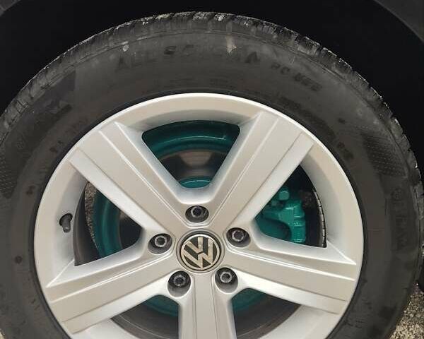 Черный Фольксваген Гольф, объемом двигателя 1.39 л и пробегом 243 тыс. км за 4700 $, фото 3 на Automoto.ua