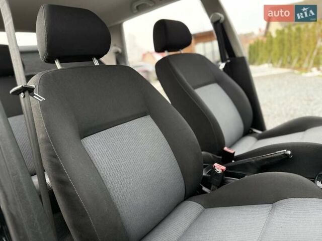 Черный Фольксваген Гольф, объемом двигателя 0 л и пробегом 187 тыс. км за 4790 $, фото 75 на Automoto.ua