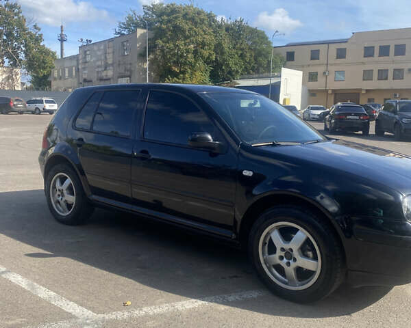 Черный Фольксваген Гольф, объемом двигателя 1.39 л и пробегом 245 тыс. км за 4700 $, фото 12 на Automoto.ua