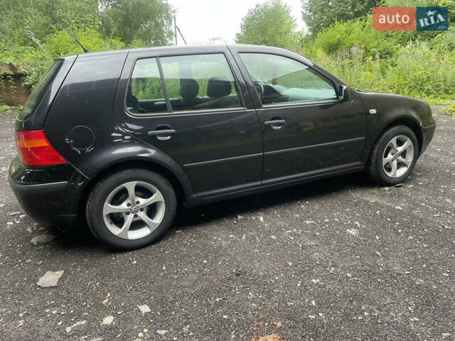 Черный Фольксваген Гольф, объемом двигателя 1.6 л и пробегом 298 тыс. км за 4200 $, фото 4 на Automoto.ua