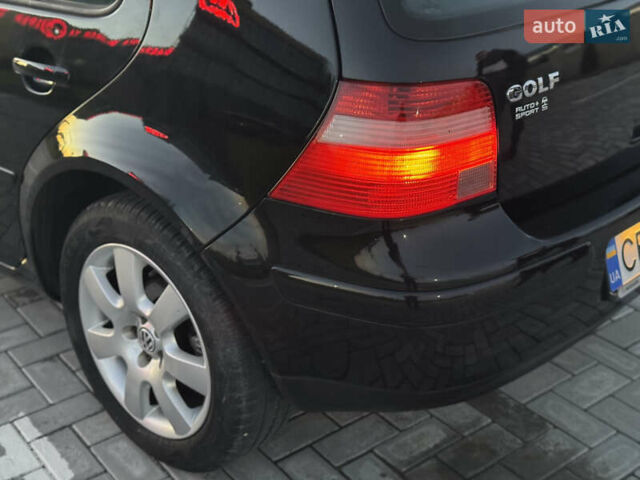 Черный Фольксваген Гольф, объемом двигателя 1.6 л и пробегом 180 тыс. км за 4650 $, фото 11 на Automoto.ua