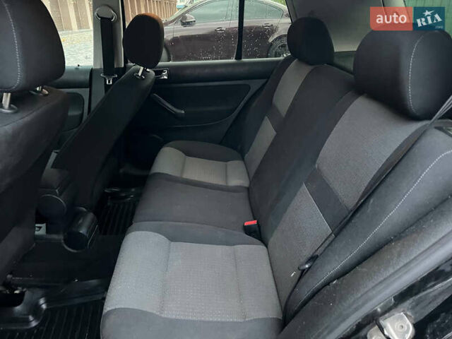 Фольксваген Гольф 2003 у Вінниці на Automoto.ua Чорний Фольксваген Гольф, об'ємом двигуна 1.39 л та пробігом 190 тис. км за 4000 $, фото 12 на Automoto.ua