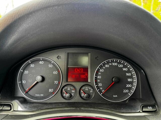 Черный Фольксваген Гольф, объемом двигателя 1.4 л и пробегом 214 тыс. км за 5490 $, фото 13 на Automoto.ua