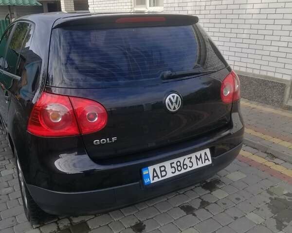 Черный Фольксваген Гольф, объемом двигателя 1.39 л и пробегом 230 тыс. км за 4600 $, фото 3 на Automoto.ua