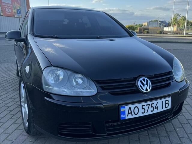 Черный Фольксваген Гольф, объемом двигателя 1.9 л и пробегом 289 тыс. км за 4999 $, фото 4 на Automoto.ua