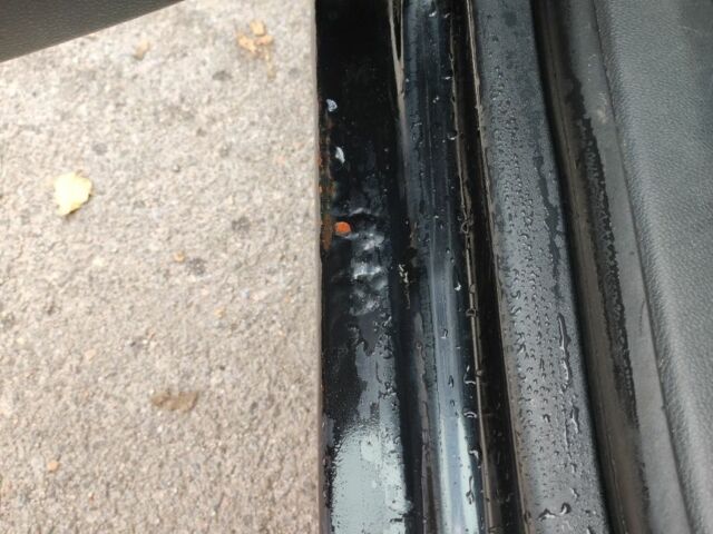 Черный Фольксваген Гольф, объемом двигателя 1.9 л и пробегом 306 тыс. км за 2200 $, фото 8 на Automoto.ua