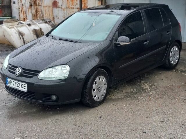 Черный Фольксваген Гольф, объемом двигателя 1.6 л и пробегом 272 тыс. км за 5500 $, фото 2 на Automoto.ua
