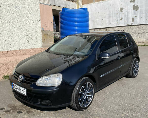 Черный Фольксваген Гольф, объемом двигателя 1.39 л и пробегом 260 тыс. км за 5500 $, фото 10 на Automoto.ua