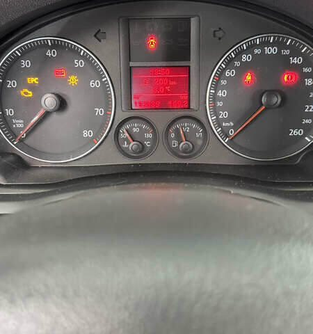 Черный Фольксваген Гольф, объемом двигателя 1.6 л и пробегом 193 тыс. км за 5150 $, фото 14 на Automoto.ua