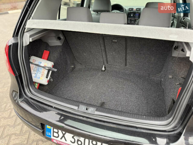 Чорний Фольксваген Гольф, об'ємом двигуна 1.6 л та пробігом 220 тис. км за 6250 $, фото 48 на Automoto.ua