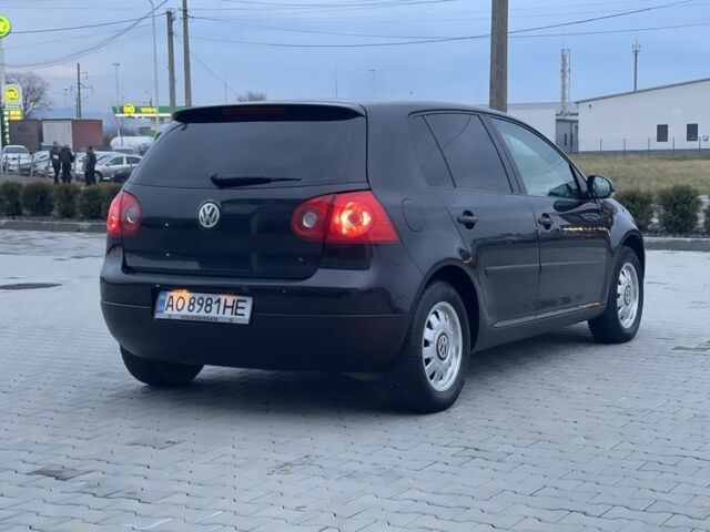 Черный Фольксваген Гольф, объемом двигателя 1.4 л и пробегом 234 тыс. км за 5400 $, фото 4 на Automoto.ua