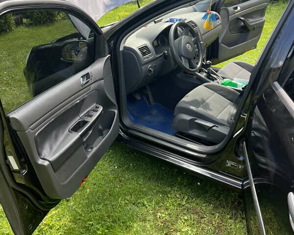 Чорний Фольксваген Гольф, об'ємом двигуна 1.59 л та пробігом 160 тис. км за 5500 $, фото 9 на Automoto.ua