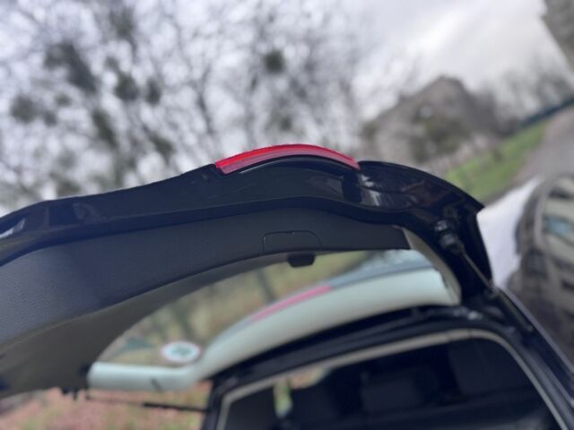 Чорний Фольксваген Гольф, об'ємом двигуна 1.6 л та пробігом 198 тис. км за 5100 $, фото 21 на Automoto.ua