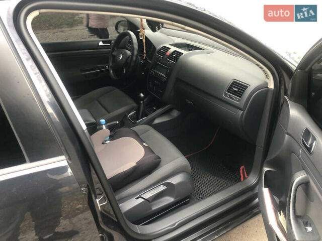 Чорний Фольксваген Гольф, об'ємом двигуна 1.4 л та пробігом 278 тис. км за 5500 $, фото 4 на Automoto.ua