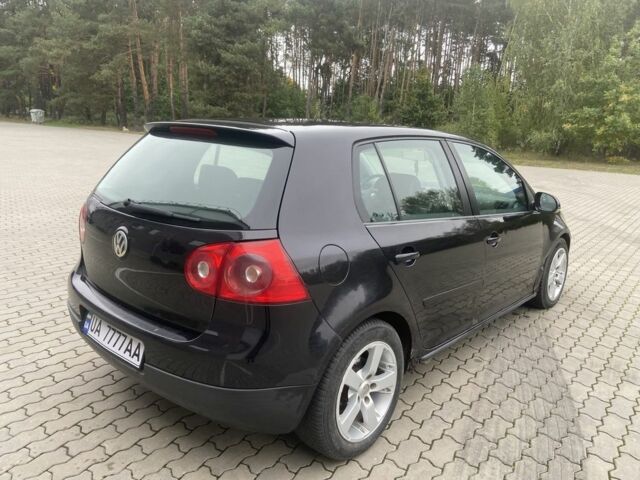 Черный Фольксваген Гольф, объемом двигателя 2 л и пробегом 240 тыс. км за 2250 $, фото 2 на Automoto.ua