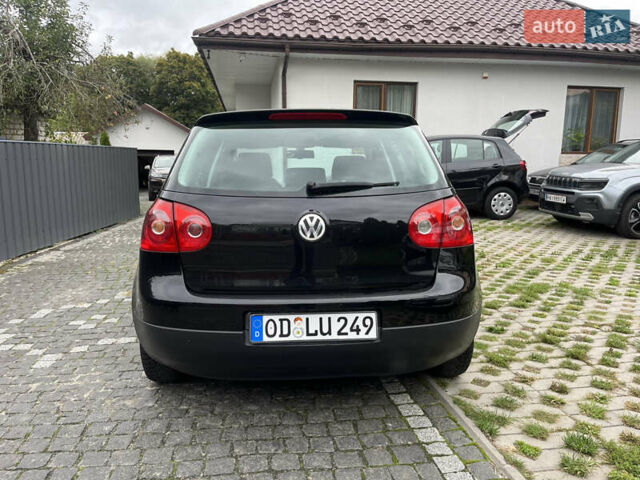 Черный Фольксваген Гольф, объемом двигателя 1.6 л и пробегом 211 тыс. км за 5400 $, фото 9 на Automoto.ua