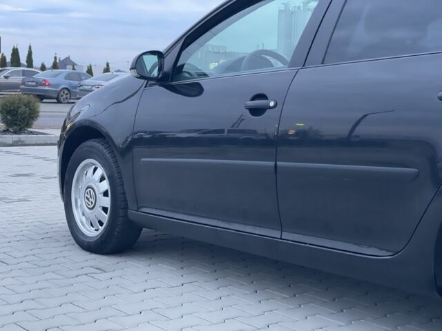 Черный Фольксваген Гольф, объемом двигателя 1.4 л и пробегом 234 тыс. км за 5400 $, фото 7 на Automoto.ua