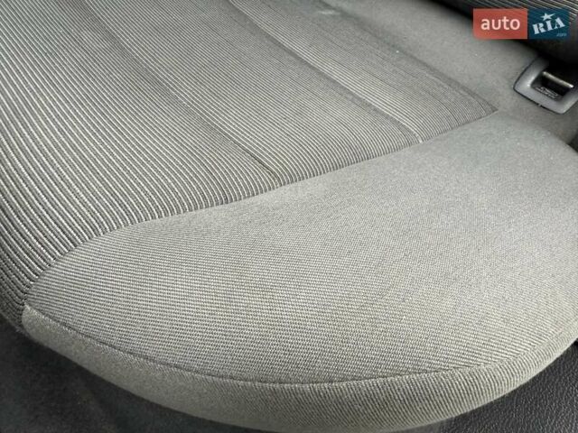 Черный Фольксваген Гольф, объемом двигателя 1.97 л и пробегом 418 тыс. км за 4650 $, фото 33 на Automoto.ua